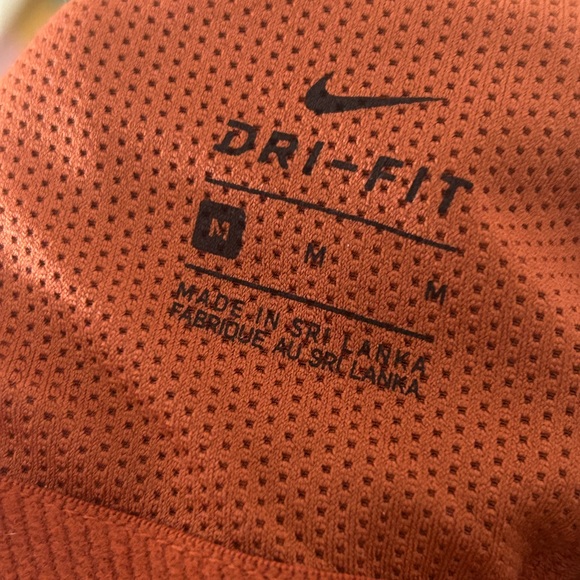 Nike Swoosh Icon Clash Sports Bra Women's V-Neck Medium Burnt Orange - Picture 4 of 6